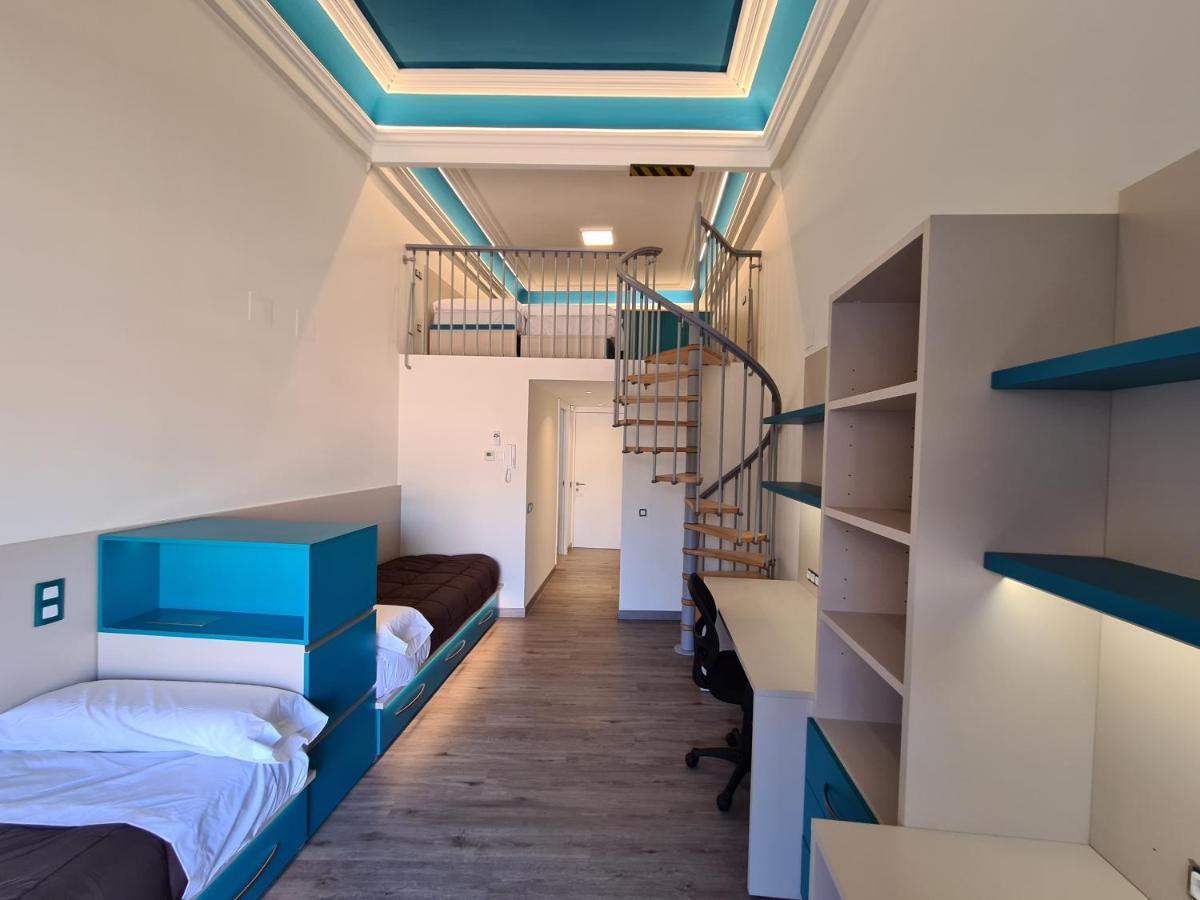 Apartaments Vicus 3 Con Vistas A La Plaza Mayor De Vic Kültér fotó