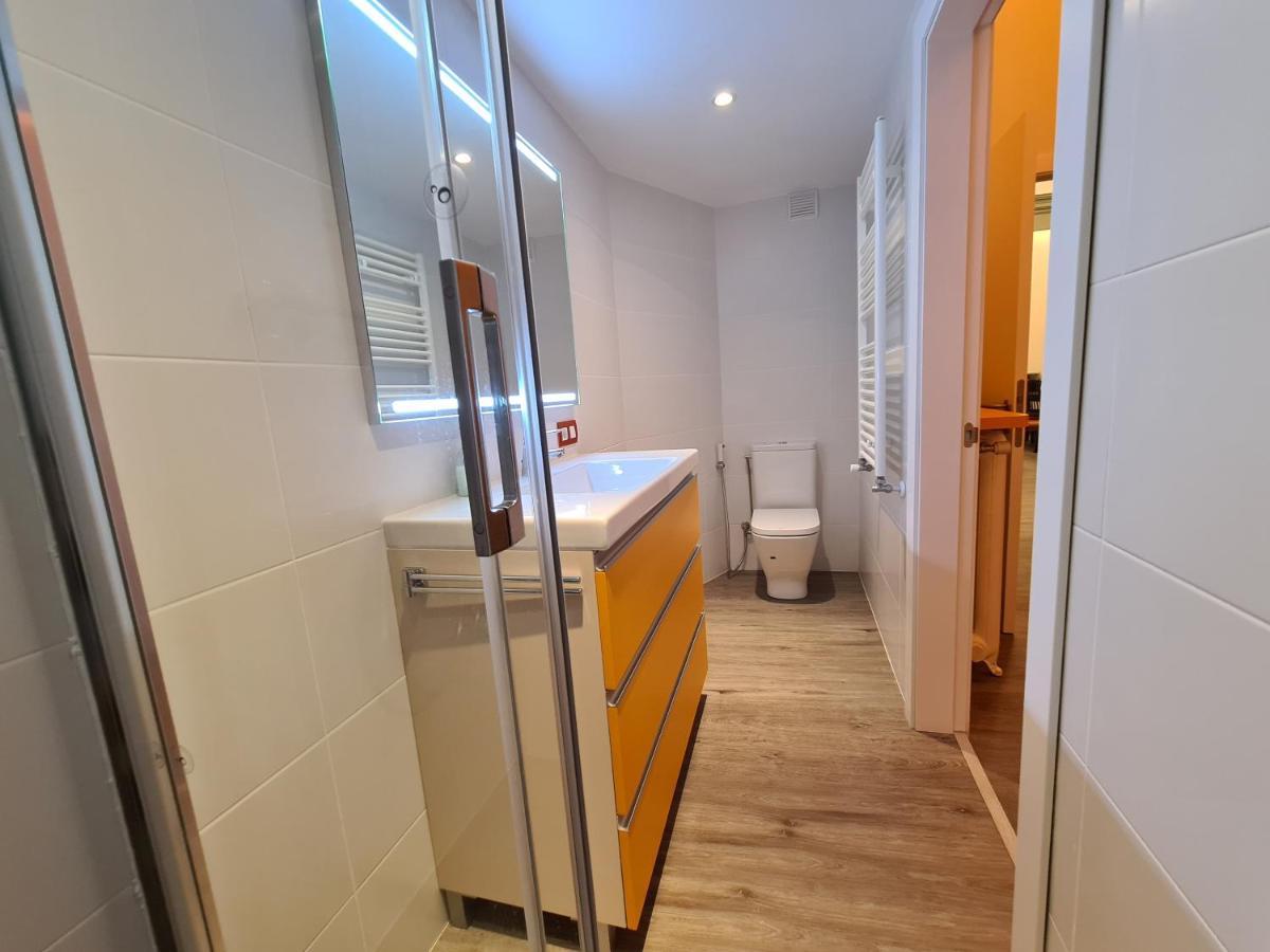 Apartaments Vicus 3 Con Vistas A La Plaza Mayor De Vic Kültér fotó